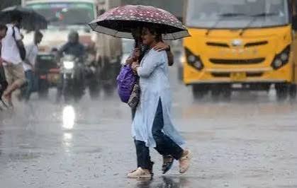 Kolkata Weather Today: Rain Clouds Set to Dominate City as Thunderstorm Risk Persists - News Tap One