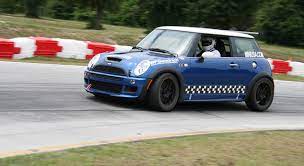 They fare better than many comparable cars across reliability ratings the cost of maintenance can also vary significantly depending on who completes the work. 2005 Mini Cooper S Club Racer Project Cars Grassroots Motorsports