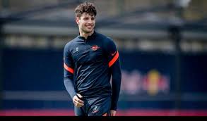 Widespread speculation in the european media on thursday suggests that highly sought after red bull salzburg star dominik szoboszlai, long named as a target for premier league giants arsenal, is. Walau Belum Pernah Bermain Rb Leipzig Resmi Perpanjang Kontrak Dominik Szoboszlai