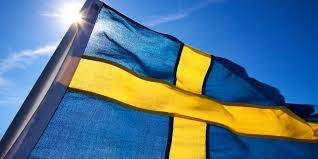 Συνορεύει δυτικά με τη νορβηγία και βορειοανατολικά με τη φινλανδία. Etoimh Gia Polemo H Soyhdia Eley8eros Typos