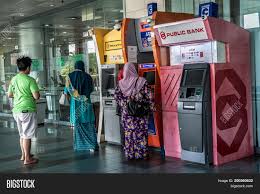 , kutak bandarlampung) adalah sebuah kota di indonesia sekaligus ibu kota dan kota terbesar di provinsi lampung.dengan kepadatan 5.332/km2, bandar lampung juga merupakan kota terbesar dan terpadat kedua di pulau sumatra setelah medan, serta termasuk salah satu kota besar di indonesia dan kota terpadat di luar pulau jawa. Labuan Malaysia July Image Photo Free Trial Bigstock