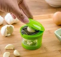 Garlic Press Grinder | Green Plastic Manual Garlic Crusher | Ergonomic  Handle | Stainless Steel Cutter | Compact Lightweight Food Prep Tool | ...