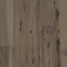 Shaw hardwood flooring brings beauty and strength to any room. Shaw Repel Sarasota Bay 1 2 X 6 9 10 Hickory Engineered Hardwood Flooring 21 84 Sq Ft Ctn At Menards
