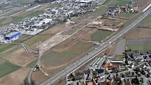 Höffner ist ein allrounder, wenn es um möbel und teppiche geht. Zwei Kleine Dorfer Ringen Mit Dem Mobel Riesen Furth Nordbayern