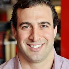 Pose & Focus: Women in Advertising