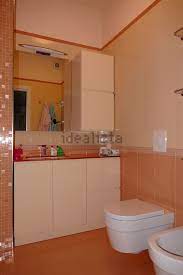 Immagine Bagno Di Appartamento Su Via Giuseppe Frua S N C San Vittore Washington Milano Nel 2020 Appartamento Washington Immobiliare