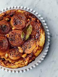 Jamie Oliver S Sticky Onion Tart Recipe Vegetarian Xmas Starter Recipe Onion Tart Tart Recipes Jamie Oliver