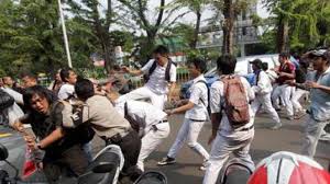 Maybe you would like to learn more about one of these? Tawuran Di Bekasi Satu Pelajar Tewas Usai Terkena Bacok Di Bagian Dada Tribunnews Com Mobile