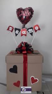 Desayuno sorpresa original con tostadas decoradas de mermelada en color rojo, regalos originales para regalos románticos regalos creativos para novio regalos para mi novio regalar cajas de regalo originales cajas. Pin De Nayeli Espinoza En Amor Cajas De Regalo Sorpresa Regalos Creativos Regalos Creativos Para Novio