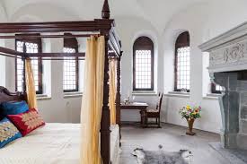 Now Is Your Only Chance To Stay In The Castle From Hamlet Renting Out A Room Home Castle House