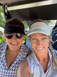 My name is Jim Finseth. I am looking to touch bases with a girl l knew in  Grade School. Her name was Mary Alexander. We went to Hawthorne from about  1960 to