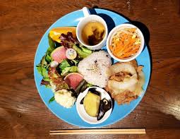 A kitten who nearly died after its owners fed it a strict vegan diet was nursed back to health with 20 ccs of meat. Neu Cat Cafe Osaka Restaurant Happycow