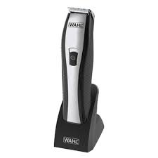 Professional quality grooming with the hair clipper, beard & stubble and personal trimmer grooming set. Wahl 1541 0460 Hair Clipper Pazarska