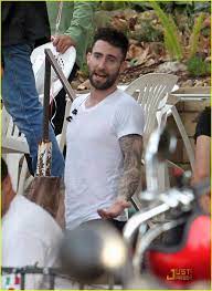 Adam Levine Motorcycle Man Adam Levine Bike Shop 05 Photo Adam Levine Celebrities American Singers