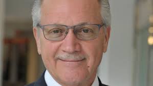 Pope pushes Catholic hospitals, clinics to do more to help poor