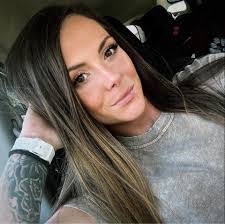 Amy Smoak's Instagram, Twitter & Facebook