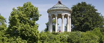 Monoptorus in the englischer garten (english garden) in münchen, bayern, germany. Monopteros Munchen Das Offizielle Stadtportal Muenchen De