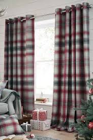 Fabulous Curtains And Valances For Living Room For Your Cozy Home Red Curtains Living Room Cabin Living Room Curtains Living Room