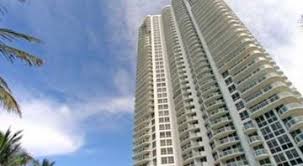 Eine ferienvilla, ein ferienhaus oder eine ferienwohnung mit blick aufs wasser und genießen sie einen unvergesslichen. Immobilien Aventura Usa Immobilien Hauser Wohnungen Und Grundstucke In Den Usa Miami Beach Zu Kaufen Und Mieten
