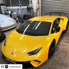 Black And Yellow Lamborghini Huracan Huracan Performante Luxury Cars Super Sport Cars Cars