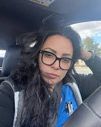 Bri Perez's Instagram, Twitter & Facebook