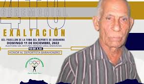 Rafael Leónidas Martínez Encarnación (Fuche) a la Inmortalidad del Pabellón  de la Fama de Barahona