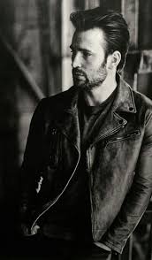 33 Sexiest Images Of Chris Evans That Girls Drool Over