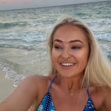 Esme Dunn (@esme_dunn)