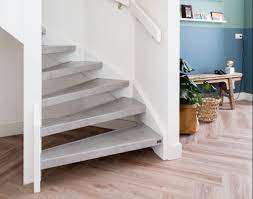 Wir haben da eine glasschiebetür, die höchstselten zu ist. Eine Treppe Im Wohnzimmer Oder Doch Lieber Im Flur
