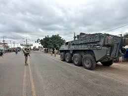 Colombia deploys army units to Venezuela border