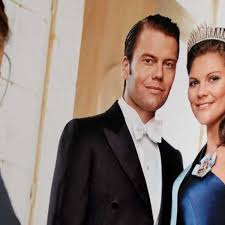Check spelling or type a new query. Interview Adelsexperte Rolf Seelmann Eggebert Uber Die Royale Schwedenhochzeit Welt