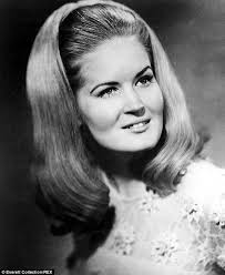 Lynn Anderson
