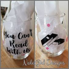 Book Club Wine Glass Reading Wine Gift Book Club Gifts Book Etsy In 2020 Fun Wine Glasses Wine Glass Wine Gifts