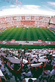 En torno al patio, las galerías acogían a las damas de alcurnia y los caballeros. Pin En Rankings Listas Deportes Murano Sports