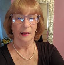 Merry Christmas from the Crosby family! One of our favorites from little  Claire. 😊 Download Track:  https://davecrosby.bandcamp.com/track/the-first-noel