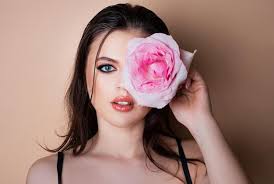 Portrait, de, a, femme, à, a, fleur rose, beauté, mode, modèle, femme,  figure, portrait, de, a, beau, jeune