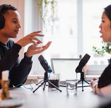 Podcast starten amp geld verdienen tutorial podcast erstellen. Podcast Erstellen Mikrofon Aufnahmegerat Co Das Braucht Man Welt