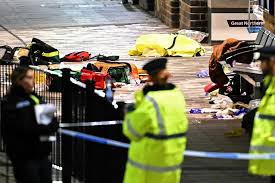 Il y a un type qui poignarde tout le monde", 10 blessés... Ce que l'on sait  de l'attaque dans un train en direction de Londres - La Montagne