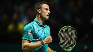 View the full player profile, include bio, stats and results for marton fucsovics. Atp Live Ab 16 Uhr Marton Fucsovics Fordert Roger Federer Tennisnet Com