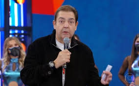Aqui estão todas as respostas de __ na noite, programa apresentado por fausto silva. De Saida Da Globo Fausto Silva Fecha Contrato Com A Band Novo Noticias