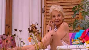 Ropa de adolecentes ropa básica ropa emo ropa estilo vintage comprar ropa ropa vintage mujer ropa y accesorios ropa joven ropa ochentera. Gaby Hernandez Hablo De Su Topless Televisivo A Los 79 Anos Tecache Cl