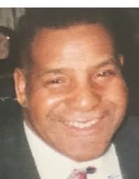 Lloyd Savage's Instagram, Twitter & Facebook