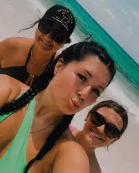 Lorie Henry (@lorieeehenry) · Instagram photos and videos