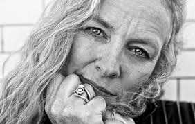 S4E97 How adult children of alcoholics are finding freedom with play with  Janine McJanet