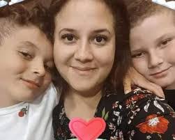 Amy Wilczewski's Instagram, Twitter & Facebook