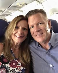 ex-boyfriend calls before his wedding