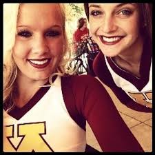 Sarah Houle (@sar_houle)