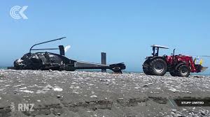 Globalnews.ca your source for the latest news on helicopter crash. Kekerengu Helicopter Crash A Grey Mangled Mess Youtube