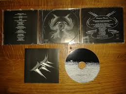 L'amour est dans le pré met en vedette des agriculteurs qui souhaitent trouver le grand amour. Metronome Charisma