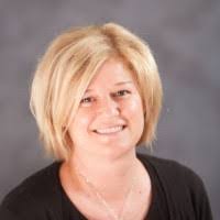 Renee Linder's Instagram, Twitter & Facebook